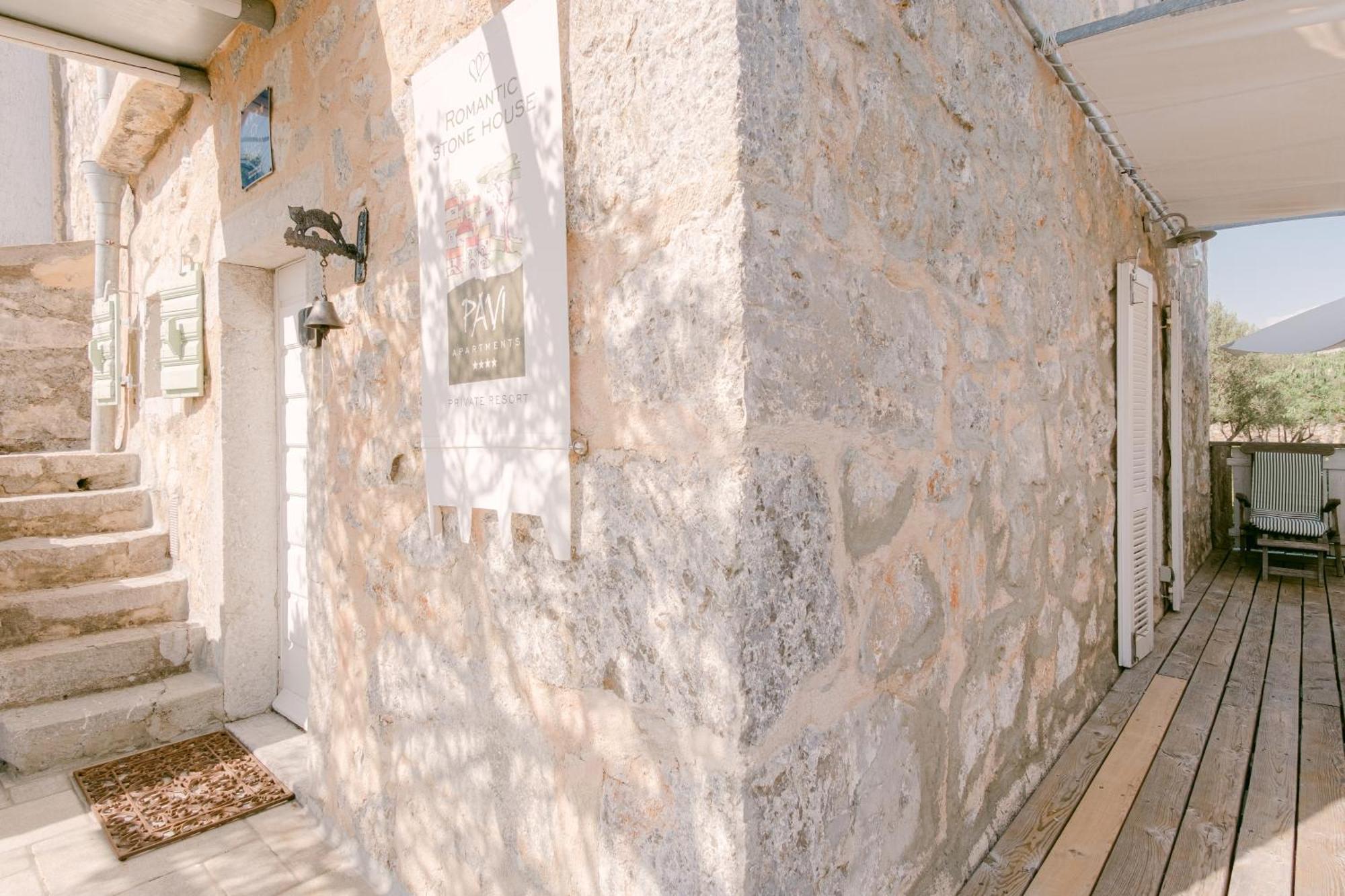 Pavi Apartments Romantic Stone House K13 Kornić エクステリア 写真