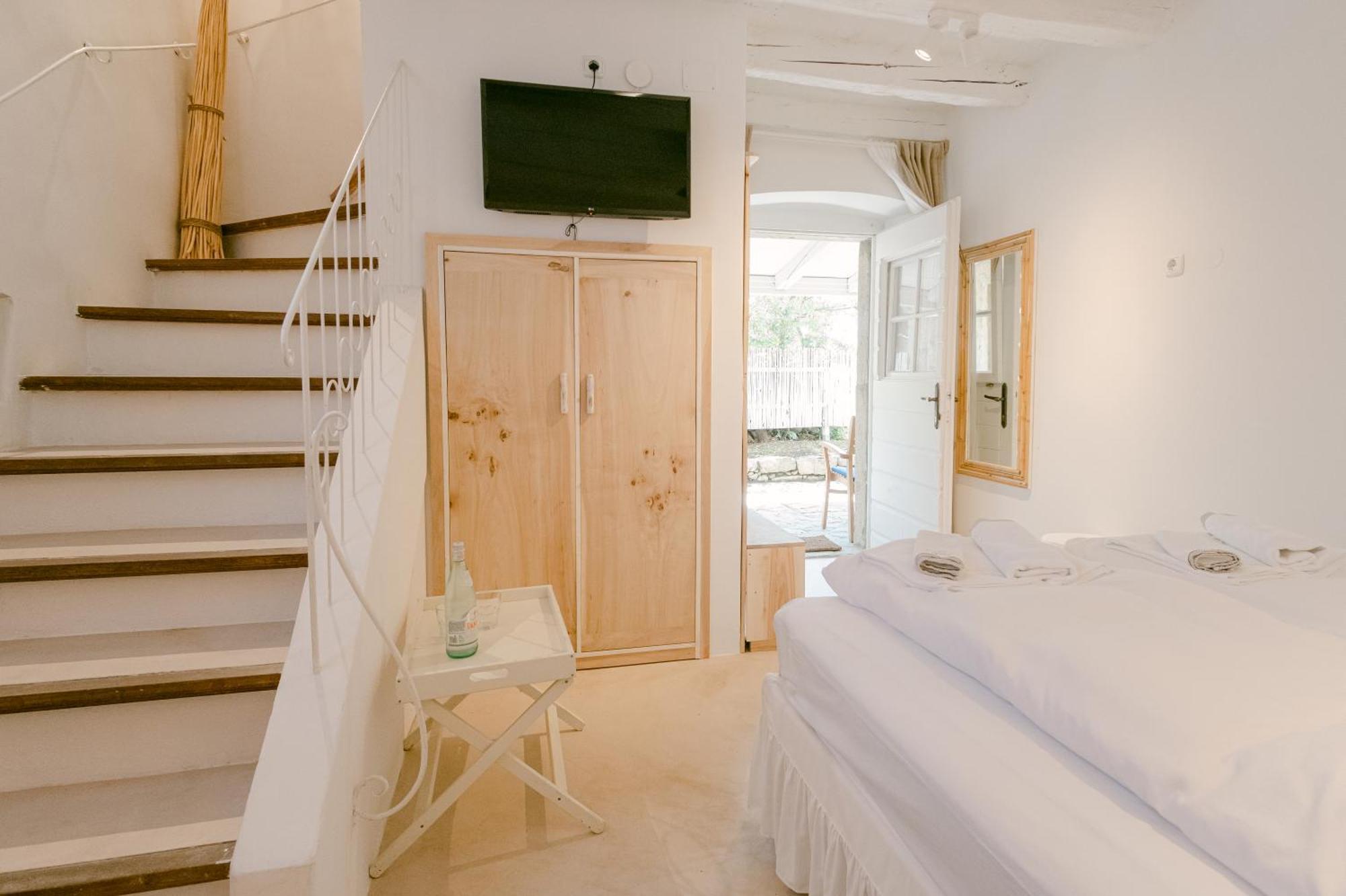 Pavi Apartments Romantic Stone House K13 Kornić エクステリア 写真